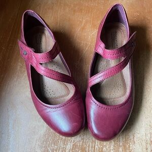 Burgundy Leather Rockport Mary Jane Shoes